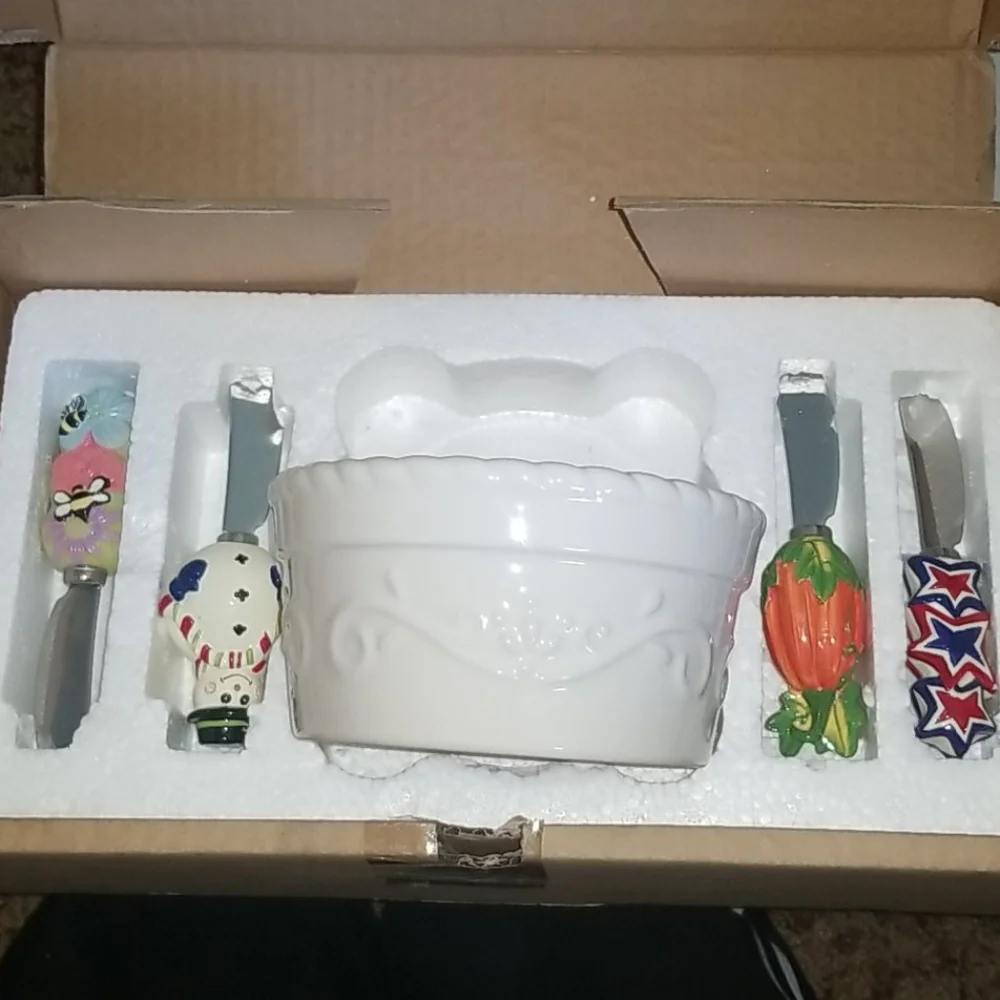 Stoneware Collection - Picture 6 of 6
